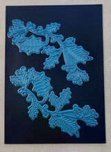 Pre-Loved : Sentimentally Yours A6 Die Set - Holly Branches