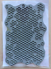 Pre-Loved : Sentimentally Yours A6 Rubber Stamp - Broken Honeycomb
