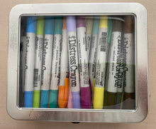 Pre-Loved : 30 x Distress Crayons and Storage Tin