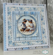 Cardzz By Crealies - Postage Stamp Sheet Square with Circle Dies