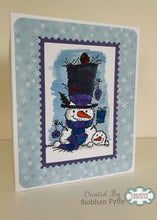 Woodware A6 Clear Stamp Set - Snowman Gift